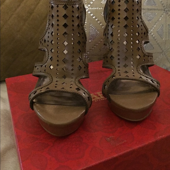 Carlos Marsalis Soft Taupe Heeled Sandals - Picture 6 of 8